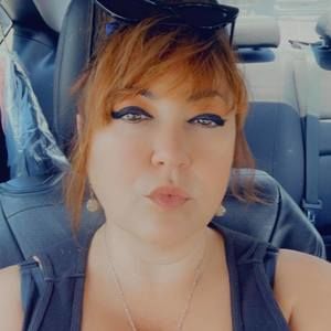 Meet your Posher, Rena